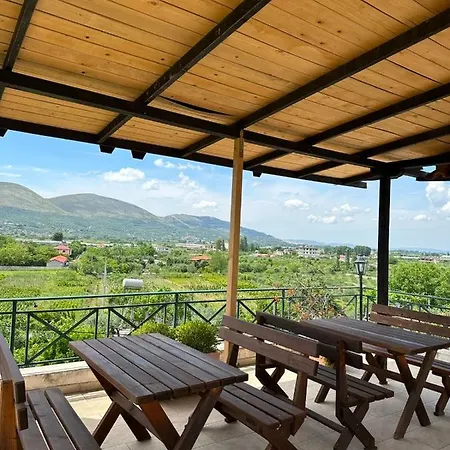 Local Living Edi Penzion