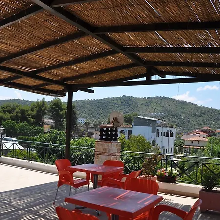 Local Living Edi Penzion