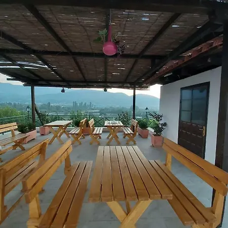 Penzion Local Living Edi